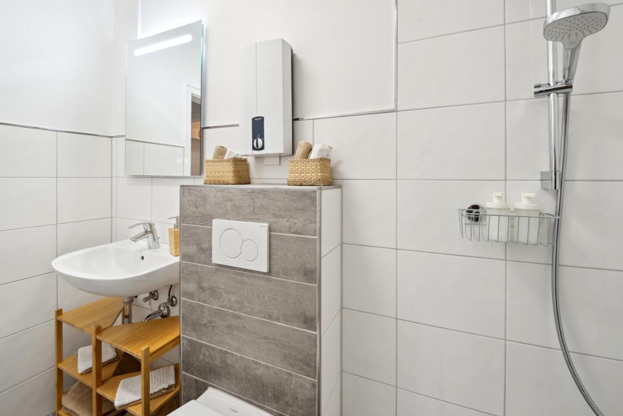 1 Zi. Wohnung, 34M², Parken, Messe Dus Duisburg Exterior foto